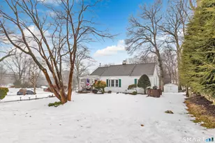 47 Wood Ridge Dr, Stamford, CT 06905 - Photo 3