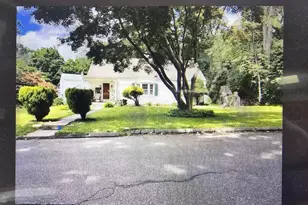 47 Wood Ridge Dr, Stamford, CT 06905 - Photo 3