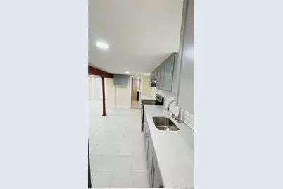 31 Brainerd Road #Lower level, Branford, CT 06405 - Photo 9