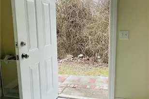 31 Brainerd Rd, Branford, CT 06405 - Photo 5