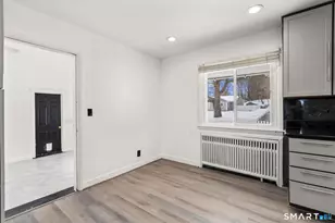 5 Arden Rd, Trumbull, CT 06611 - Photo 9