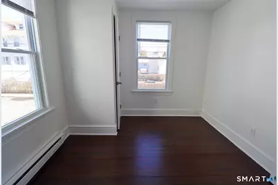 10 Park Street, New London, CT 06320 - Photo 17