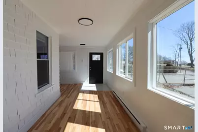 10 Park Street, New London, CT 06320 - Photo 7