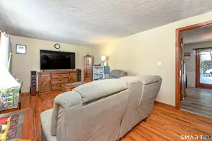 79 Roosevelt Blvd, Enfield, CT 06082 - Photo 7