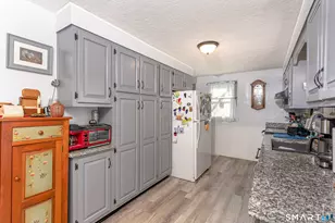 79 Roosevelt Blvd, Enfield, CT 06082 - Photo 13