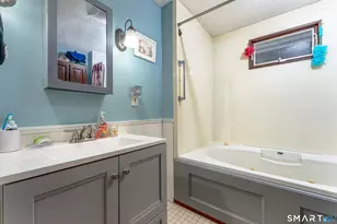 79 Roosevelt Blvd, Enfield, CT 06082 - Photo 19