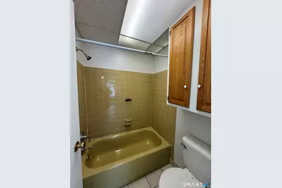 20 Prospect Street #APT 64, Manchester, CT 06040 - Photo 17