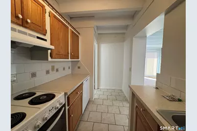 20 Prospect Street #APT 64, Manchester, CT 06040 - Photo 11