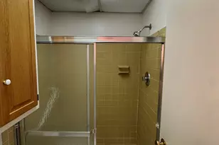 20 Prospect St, Manchester, CT 06040 - Photo 9