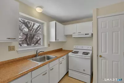 3 Colonial Drive #APT C, Rocky Hill, CT 06067 - Photo 3