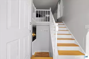 109 Peddlars Dr, Branford, CT 06405 - Photo 3