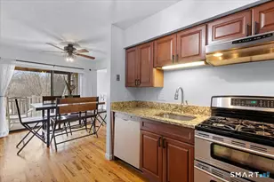 109 Peddlars Dr, Branford, CT 06405 - Photo 11