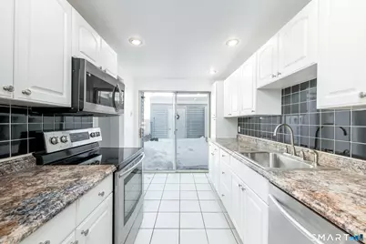 24 Cinnamon Springs #24, South Windsor, CT 06074 - Photo 5