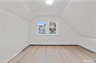 32 Lamberton St, New Haven, CT 06519 - Photo 3