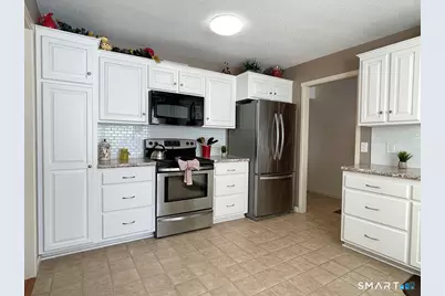 6 Heritage Crest #A, Southbury, CT 06488 - Photo 11