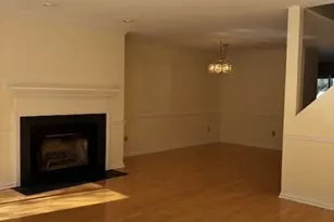 12 Blvd Dr, Danbury, CT 06810 - Photo 7