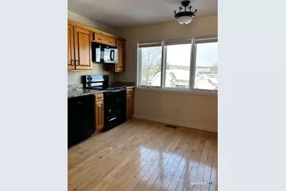 12 Boulevard Drive #15-102, Danbury, CT 06810 - Photo 3