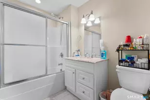 43 Chestnut Grove, Guilford, CT 06437 - Photo 23