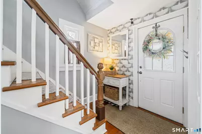 1 Overlook Avenue, Fairfield, CT 06824 - Photo 9