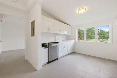 529 Danbury Road #C, Wilton, CT 06897 - Photo 3