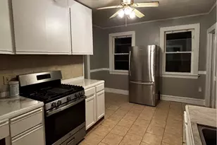 448 Hillside Ave, Hartford, CT 06106 - Photo 1