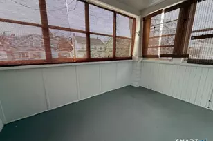 16 Clifton Ave, Waterbury, CT 06710 - Photo 17