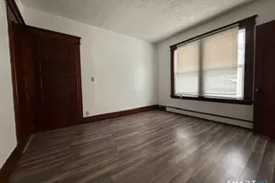 16 Clifton Ave, Waterbury, CT 06710 - Photo 11