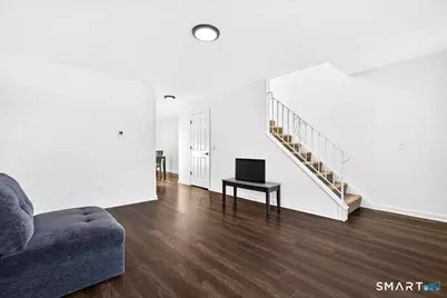 15 Crest Street #D27, West Haven, CT 06516 - Photo 3