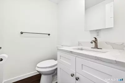 15 Crest Street #D27, West Haven, CT 06516 - Photo 5