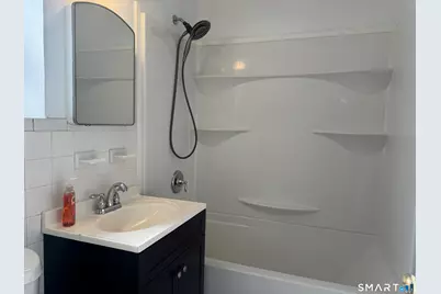 186 Louisiana Avenue #D, Bridgeport, CT 06610 - Photo 7