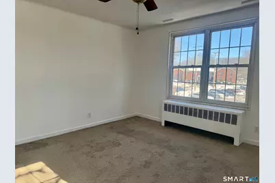 186 Louisiana Avenue #D, Bridgeport, CT 06610 - Photo 7