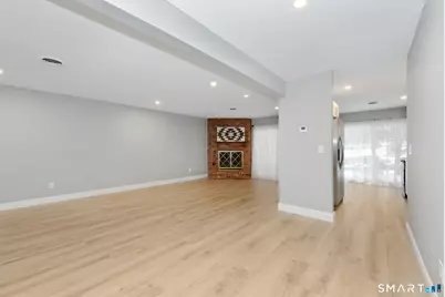 28 Mill Hill Road #28, Fairfield, CT 06890 - Photo 3