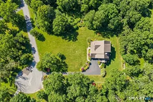 17 Bittersweet Way, Stonington, CT 06378 - Photo 5