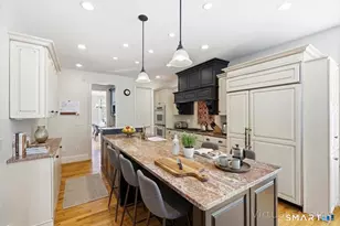 17 Bittersweet Way, Stonington, CT 06378 - Photo 11