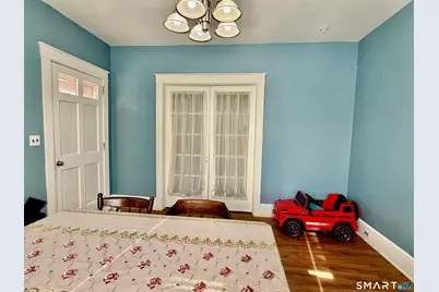 28 Beal Street, Stamford, CT 06902 - Photo 3