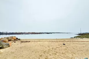 28 Beal St, Stamford, CT 06902 - Photo 31