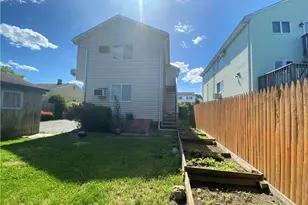 28 Beal St, Stamford, CT 06902 - Photo 25