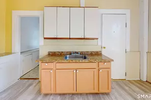 98 Glen St, New Britain, CT 06051 - Photo 5