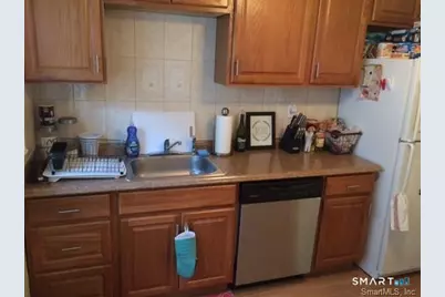 28 Hobbie Street, Stamford, CT 06902 - Photo 5