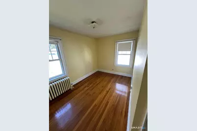 28 Hobbie Street, Stamford, CT 06902 - Photo 7