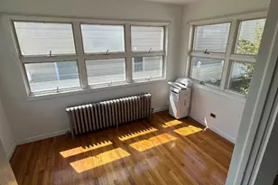 28 Hobbie St, Stamford, CT 06902 - Photo 5