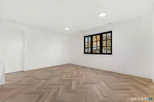 100 E Putnam Ave, Greenwich, CT 06807 - Photo 27