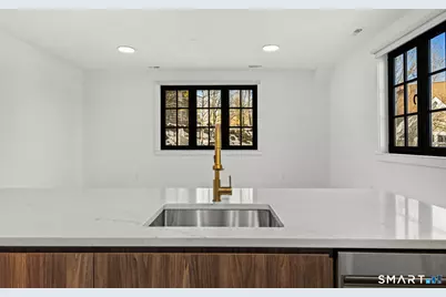 100 East Putnam Avenue #301, Greenwich, CT 06807 - Photo 21