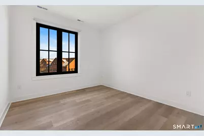 100 East Putnam Avenue #301, Greenwich, CT 06807 - Photo 13