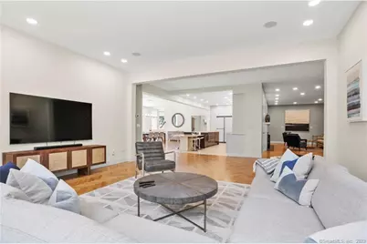 345 Governors Lane, Fairfield, CT 06824 - Photo 19