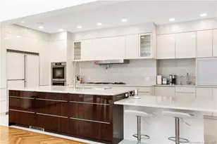 345 Governors Ln, Fairfield, CT 06824 - Photo 11