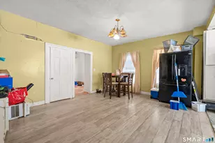 185 Bunker Hill Ave, Waterbury, CT 06708 - Photo 7