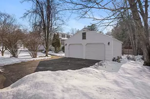 148 Millspaugh Dr, Fairfield, CT 06824 - Photo 35