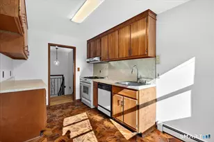 80 Flower Dr, Hamden, CT 06518 - Photo 9