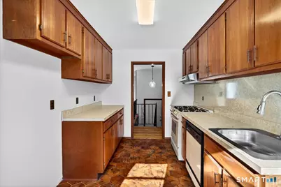 80 Flower Drive, Hamden, CT 06518 - Photo 7